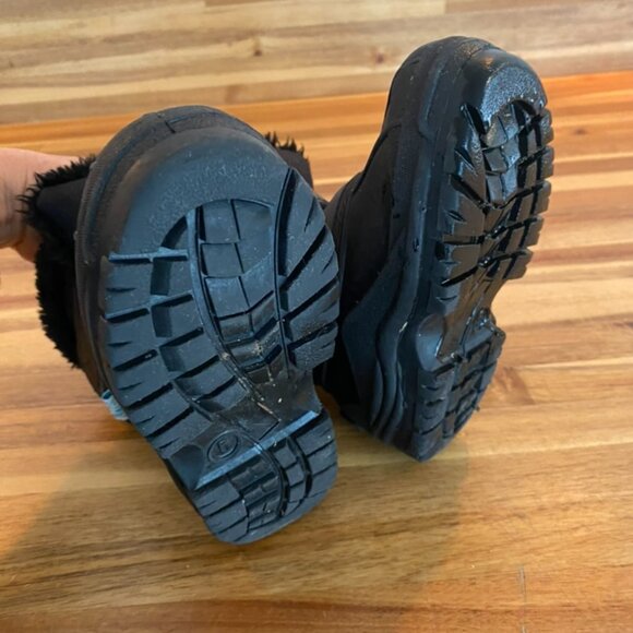 ZOOGS Kids Snow Boots for Toddlers, Boys, and Girls - Picture 2 of 3